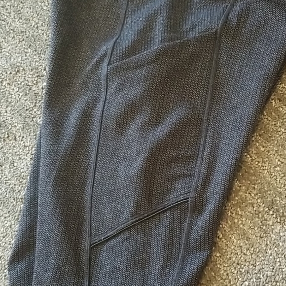 Lululemon leggings - Picture 5 of 5